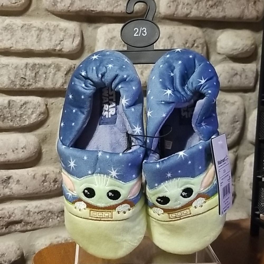 *NEW* Star Wars Baby Yoda The Child Size 2/3 Little Kids Grip Bottom Slippers